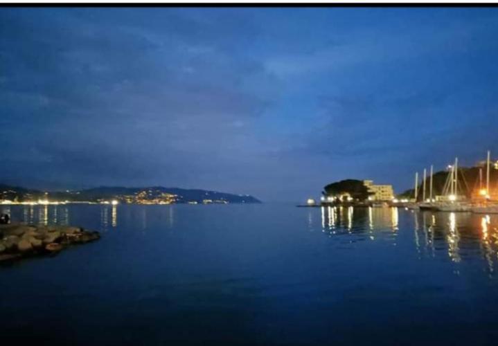 Dal Conte Apartment ลาสเปเซีย ภายนอก รูปภาพ